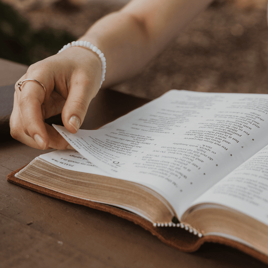 How to Choose a Bible Translation: ESV, NIV, NKJV, KJV, NLT, NASB, and CSB